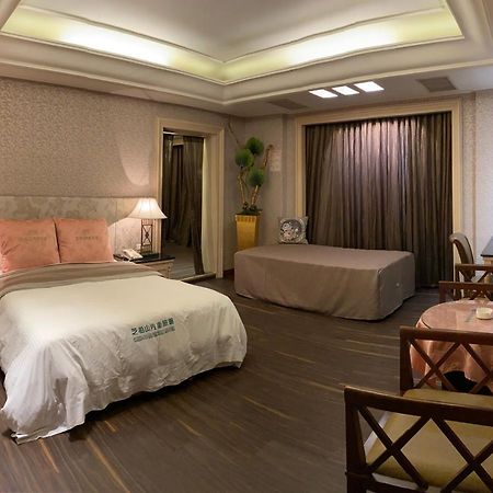 Zhi Baishan Motel Zhunan Exteriér fotografie