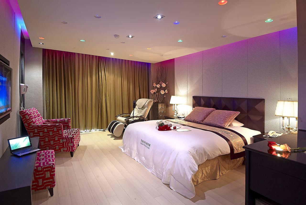 Zhi Baishan Motel Zhunan Exteriér fotografie