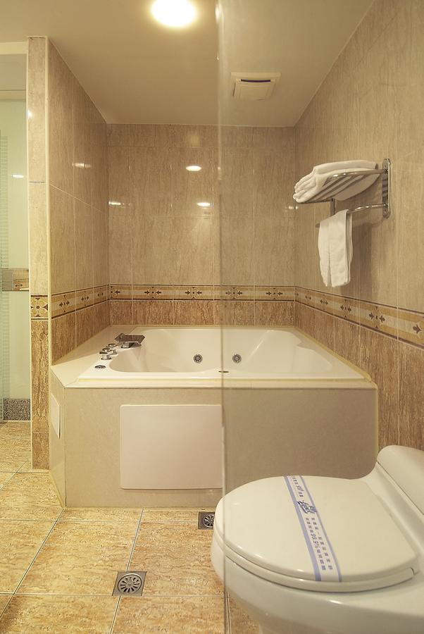Zhi Baishan Motel Zhunan Exteriér fotografie